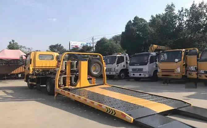 临猗汽车中途维修案例